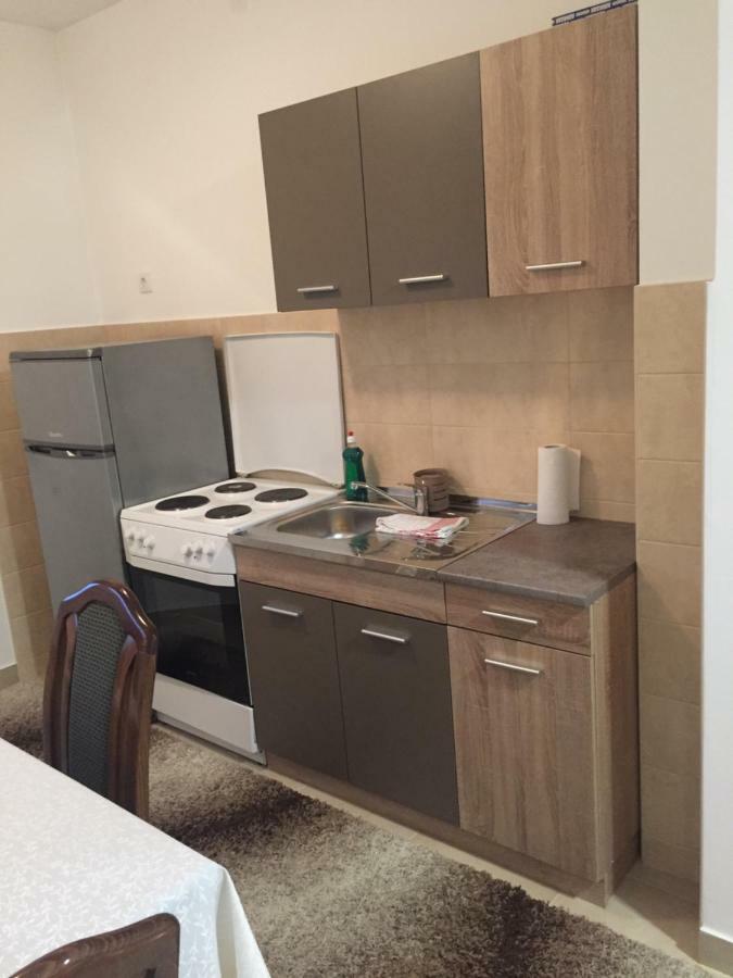 Stan Na Dan Centar Apartment ชาบาซ ภายนอก รูปภาพ